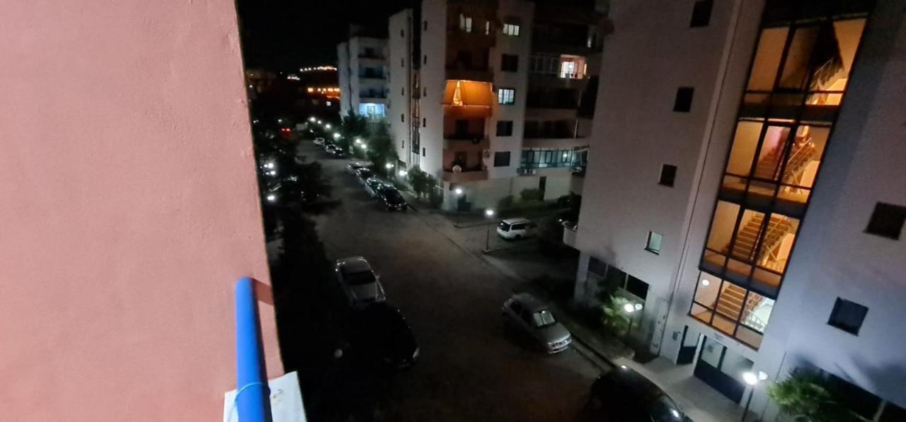 Miami Beach Apartments Golem  Luaran gambar