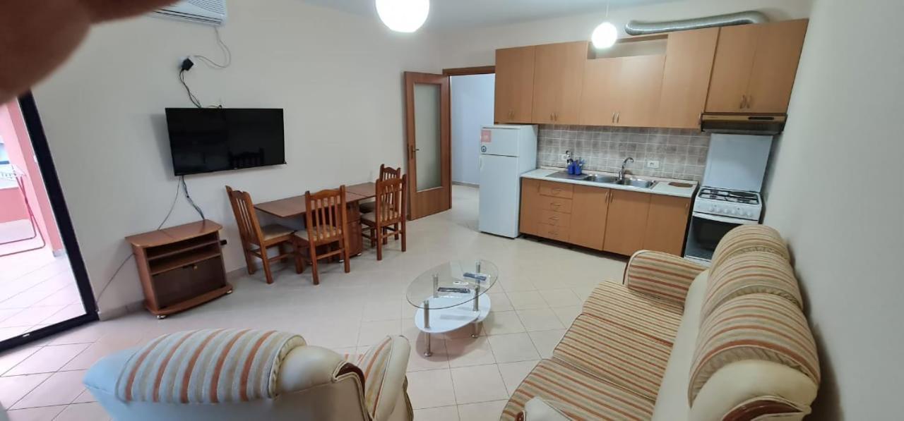 Miami Beach Apartments Golem  Luaran gambar